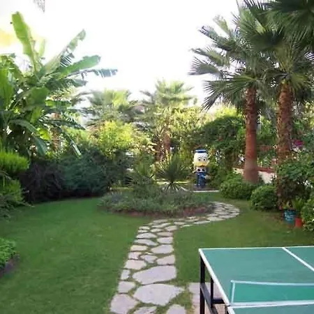 Club Sunsmile Lägenhetshotell