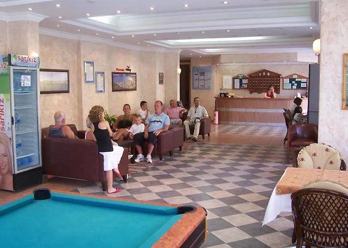 Club Sunsmile Aparthotel 3*