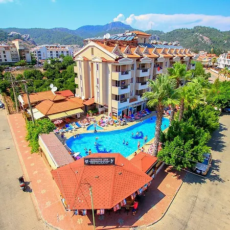 Club Sunsmile Μαρμαρίς