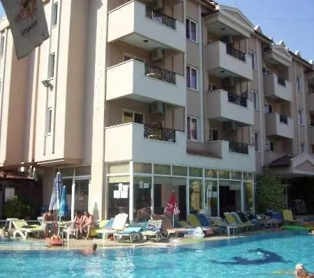 Ξενοδοχείο με διαμερίσματα Club Sunsmile 3*