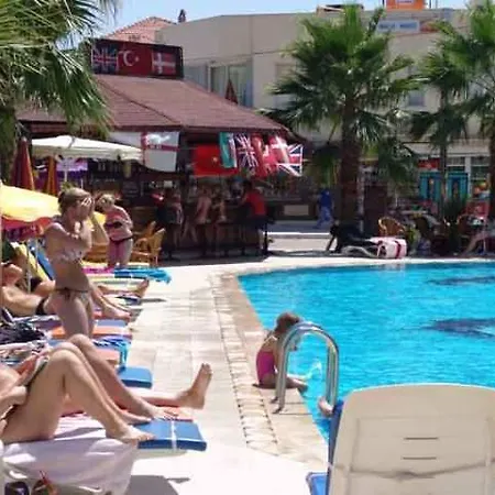 Ξενοδοχείο με διαμερίσματα Club Sunsmile Μαρμαρίς